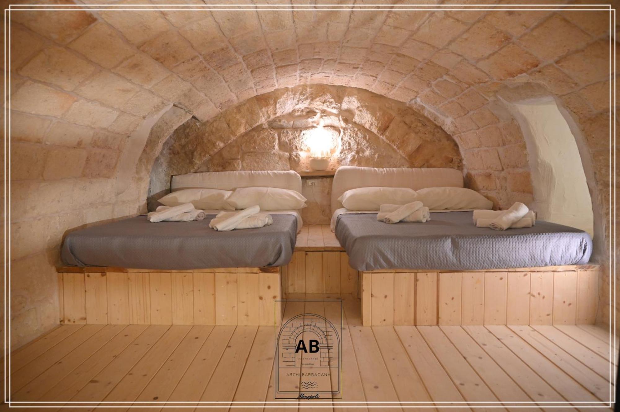 Archi Barbacana مونوبولي المظهر الخارجي الصورة
